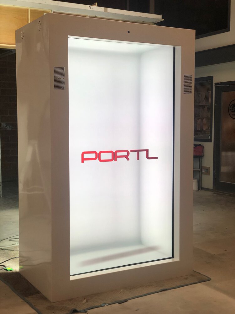 모든 가정에 홀로그램을…PORTL 홀로그램