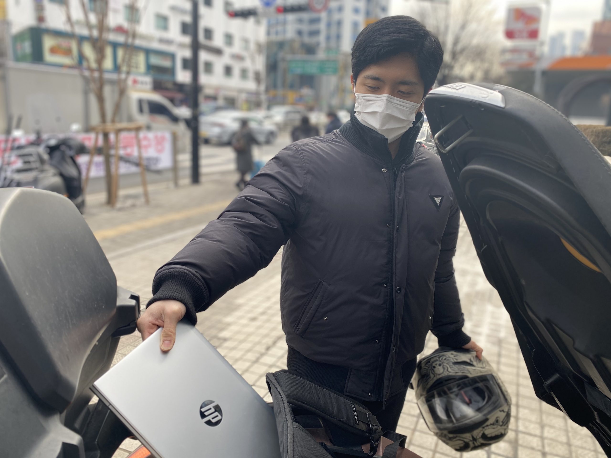 집토스 대표가 말하는 “0.99kg 노트북이 매력적인 순간”