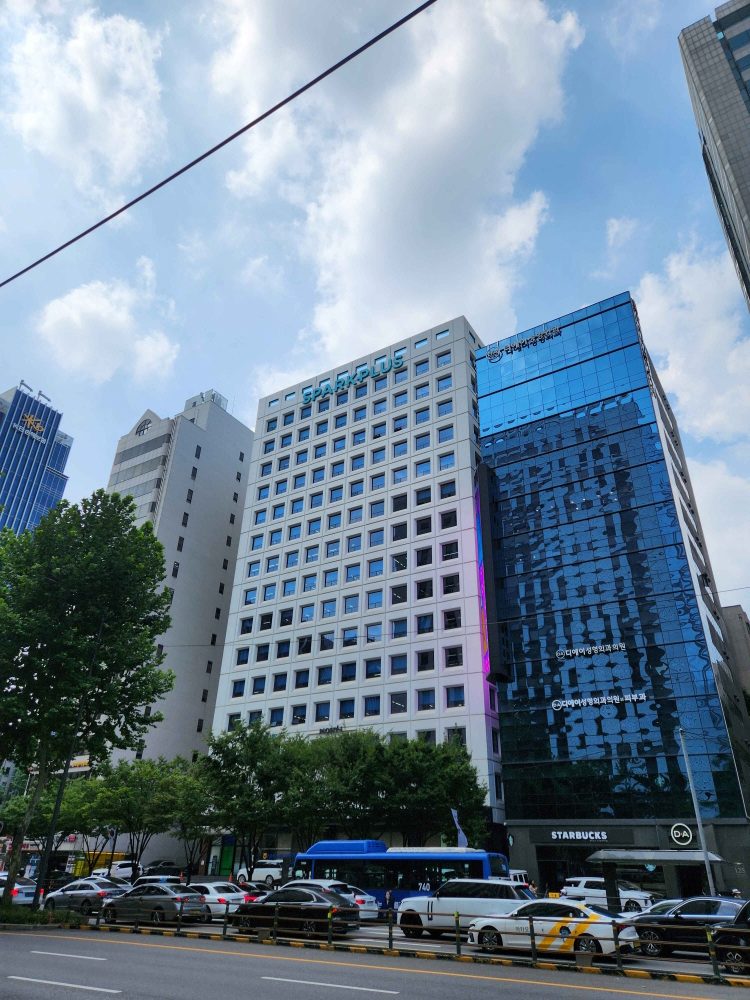 [AI서머리] 아이리브 서울형 팁스 선정‧로앤컴퍼니 구독료 인하