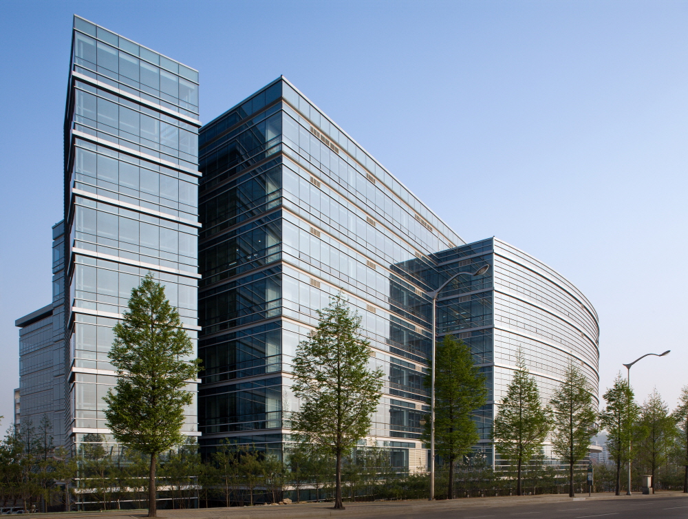 [AI서머리] 에이블리 상반기 거래액 1조 돌파‧DMC첨단산업센터 입주기업 모집