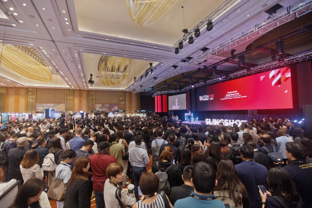 [AI서머리] 모라이 방산혁신기업 100 선정‧본에어 당일 라운딩 헬기 상품 출시