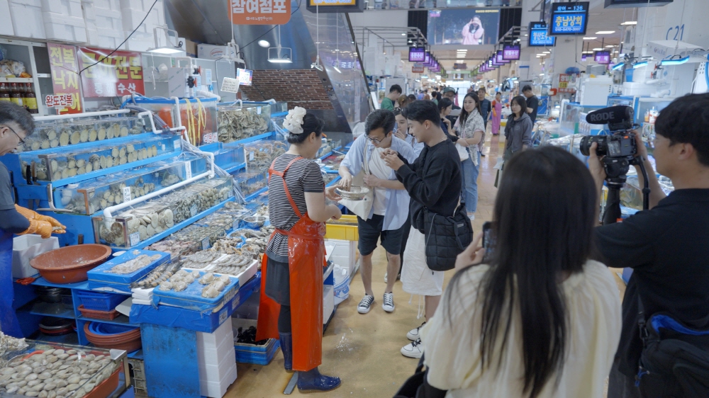 [AI서머리] SBA, 틱톡과 전통시장 소상공인 홍보 프로젝트 성료‧당근, ‘동네지도 챌린지’ 시작