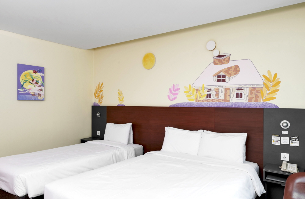 [AI서머리] 다이브인그룹, 부산 아티스트와 갤러리형 숙박 공간 론칭‧장부대장, 매장진단리포트 기능 오픈